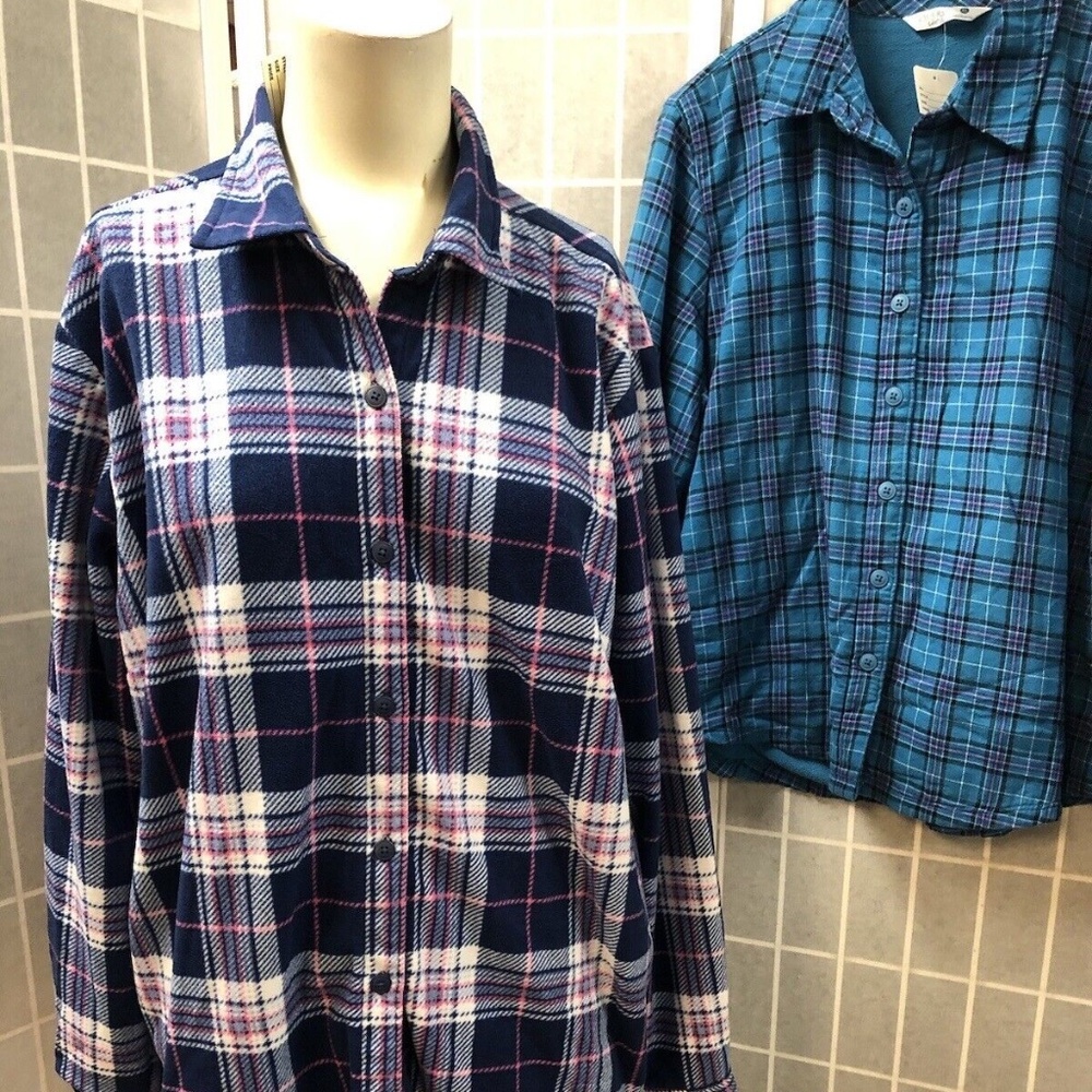 Riders Lee, Woman, Shirts $15 Each Size XL,plaid shirts, long sleeves, buttons.!